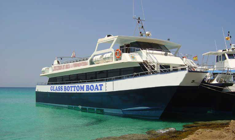 300 passengers boat catamaran trips in Ibiza